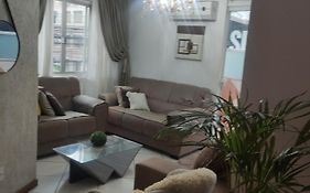 Apto 3 dorm, ao lado shoping Atlântico centro, quadra Mar balneario camboriu